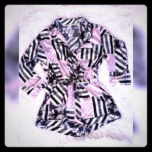 Victoria Secret Sexy comfy Romper 🖤💗